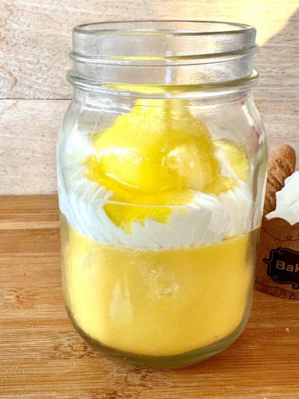 Jar citron meringue 768x768